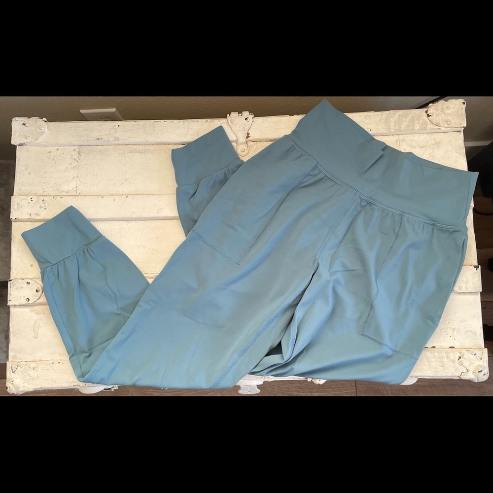 Athleta Salutation Joggers